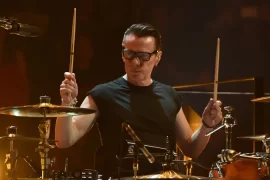 Is Larry Mullen Jr. a good drummer?