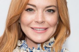 What is different about Lindsay Lohan? How did Lindsay Lohan lose a finger?