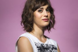 Lizzy Caplan Age, Height, Movies and TV Shows, Education, Family, Awards, Instagram