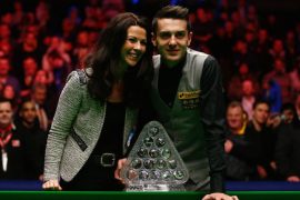 Vikki Layton: Who is Mark Selby‘s wife?