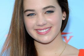 Mary Mouser Bio; Movies and TV Shows, Nationality, Nominations, Instagram