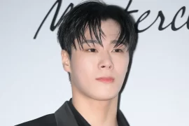 Moonbin ASTRO Age, Height, Songs, Music Groups, Movies and TV Shows, Education, Family, Instagram