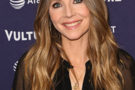 Sarah Chalke Age, Height, Movies and Tv Shows, Shaved Head