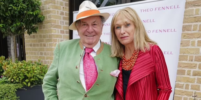 Elizabeth Spender and Barry Humphries