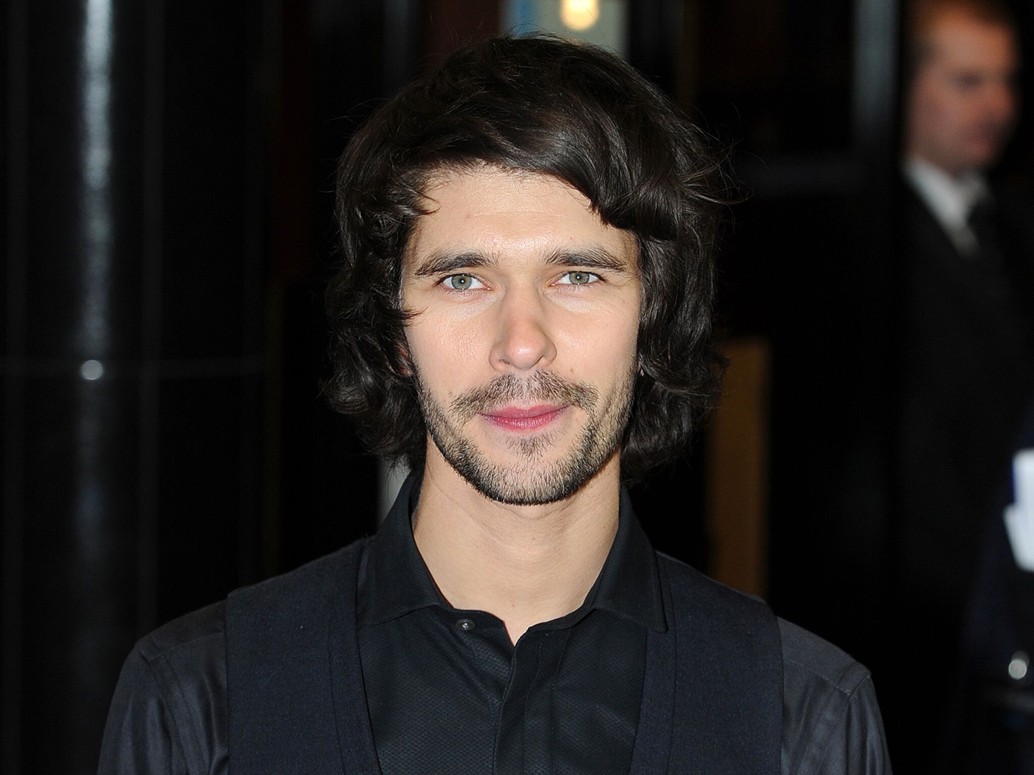 Ben Whishaw Net Worth: How rich is Ben Whishaw?