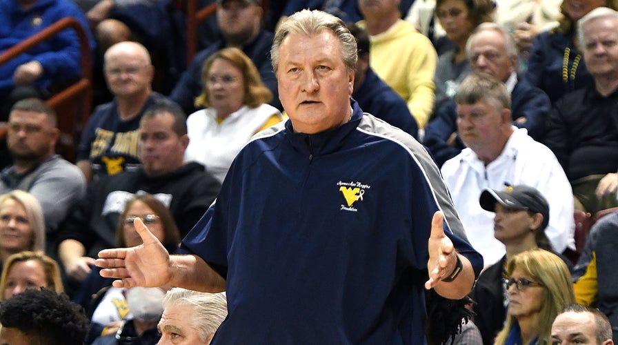 Bob Huggins Teams Coached, Retirement, Hall of Fame, Family, Height, House