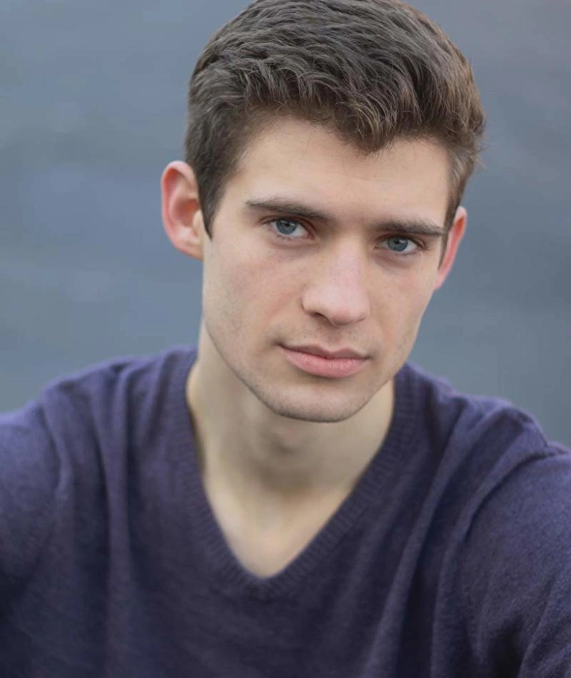 Does David Corenswet speak Mandarin?