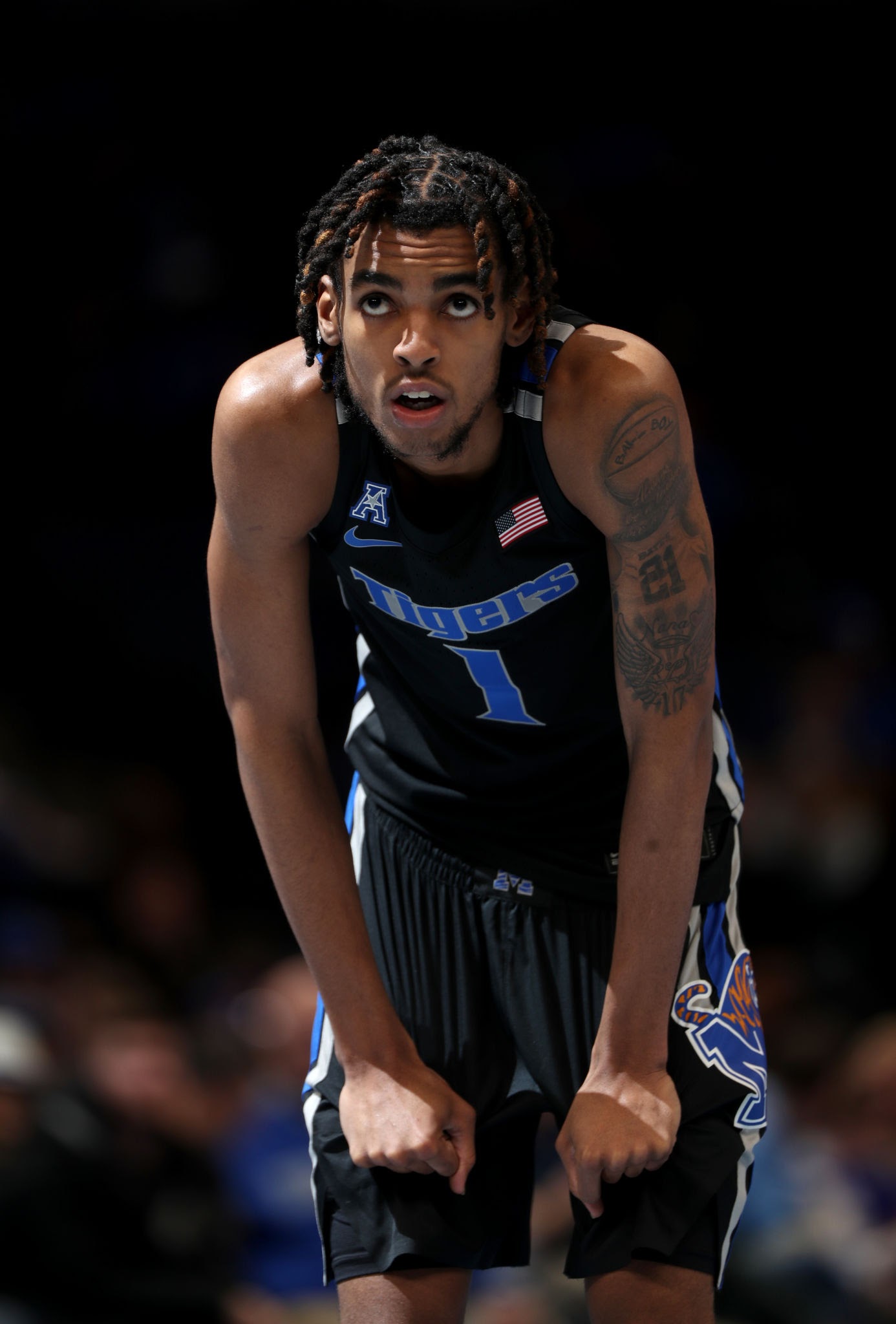 Emoni Bates Salary: How Much Does Emoni Bates Make?