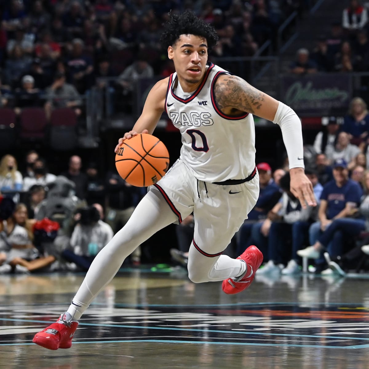 What grade is Julian Strawther in? How many points did Julian Strawther have tonight?