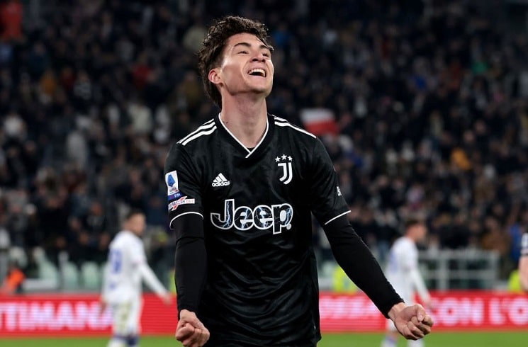 Matías Soulé Girlfriend: Is Matías Soulé In A Relationship?