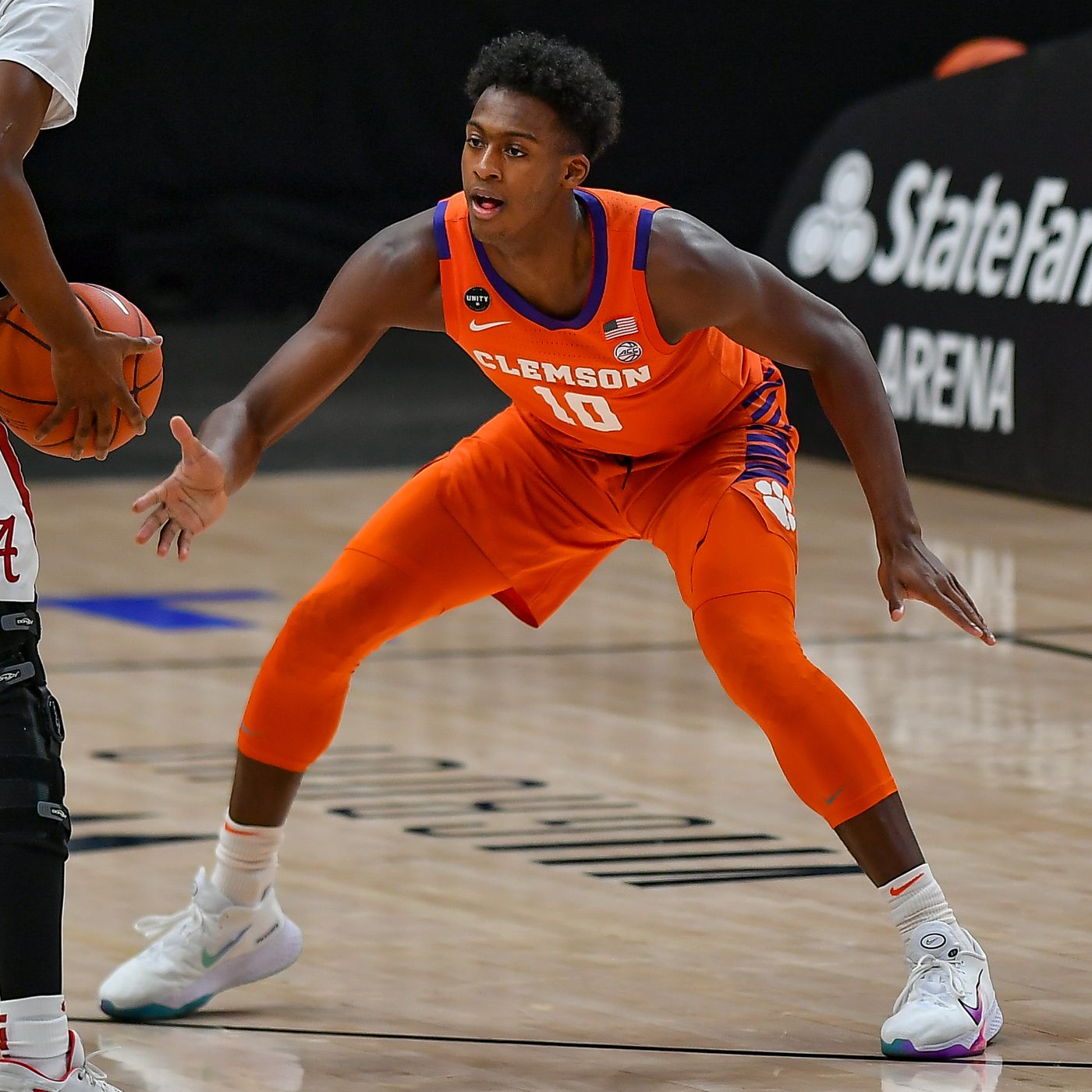Olivier-Maxence Prosper Age, NBA Draft, Languages, Stats, Sister
