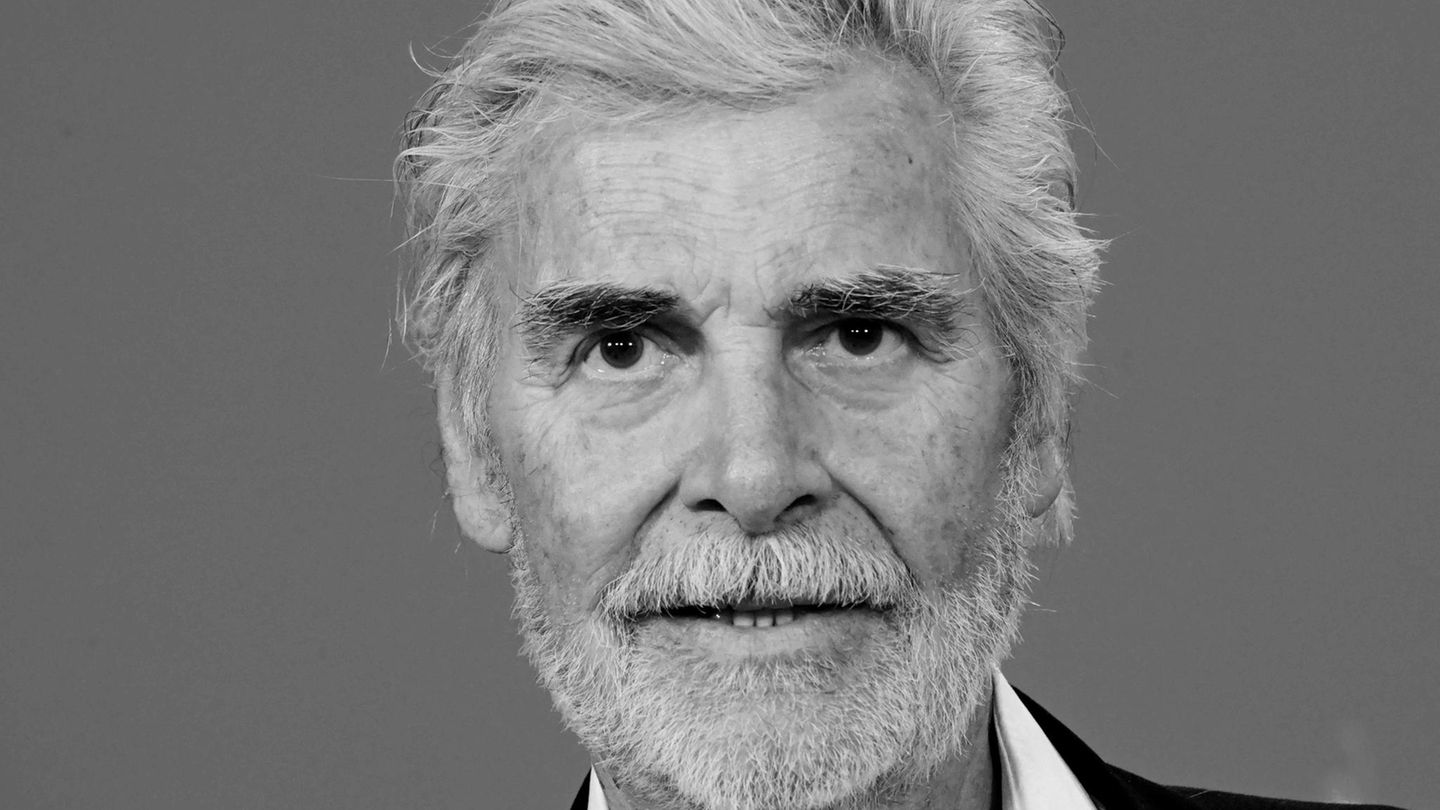 What movies did Peter Simonischek play in?