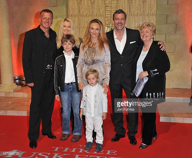 Ray Stevenson Siblings: How many siblings does Ray Stevenson have?