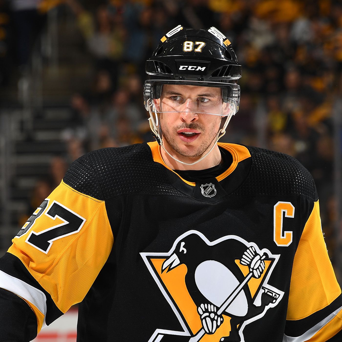 How many 50 goal seasons does Sidney Crosby have? Who has the most assists on Sidney Crosby goals?