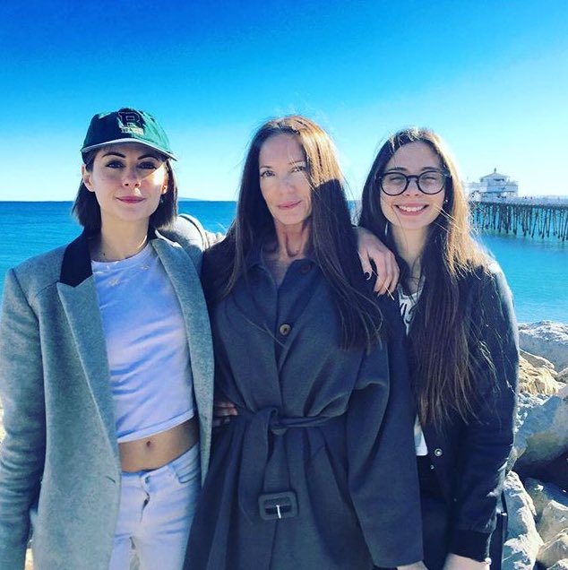 Willa Holland Siblings: Meet Piper De Palma, Brianna Holland
