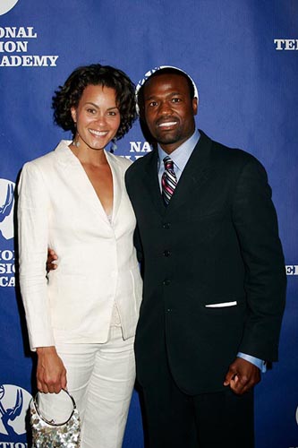 Who is Harold Reynolds wife  Kelley Browne?