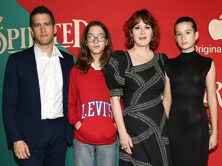 Molly Ringwald Children: How many Kids does Molly Ringwald Have?