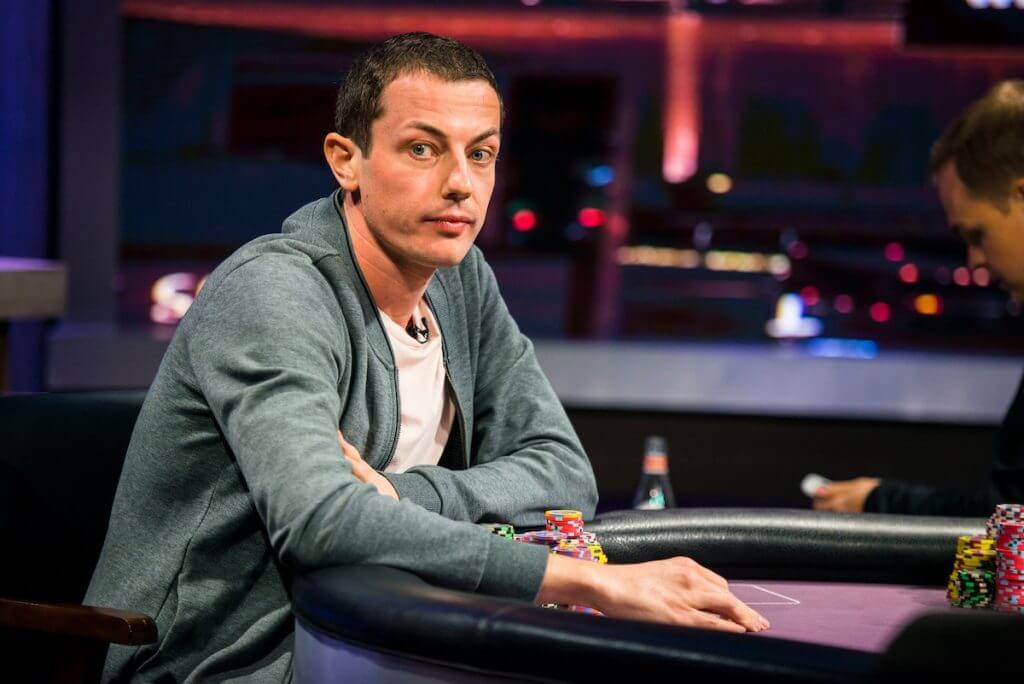How much did Tom Dwan lose in Macau?