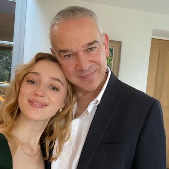 Phoebe Dynevor Parents: Meet Sally Dynevor, Tim Dynevor