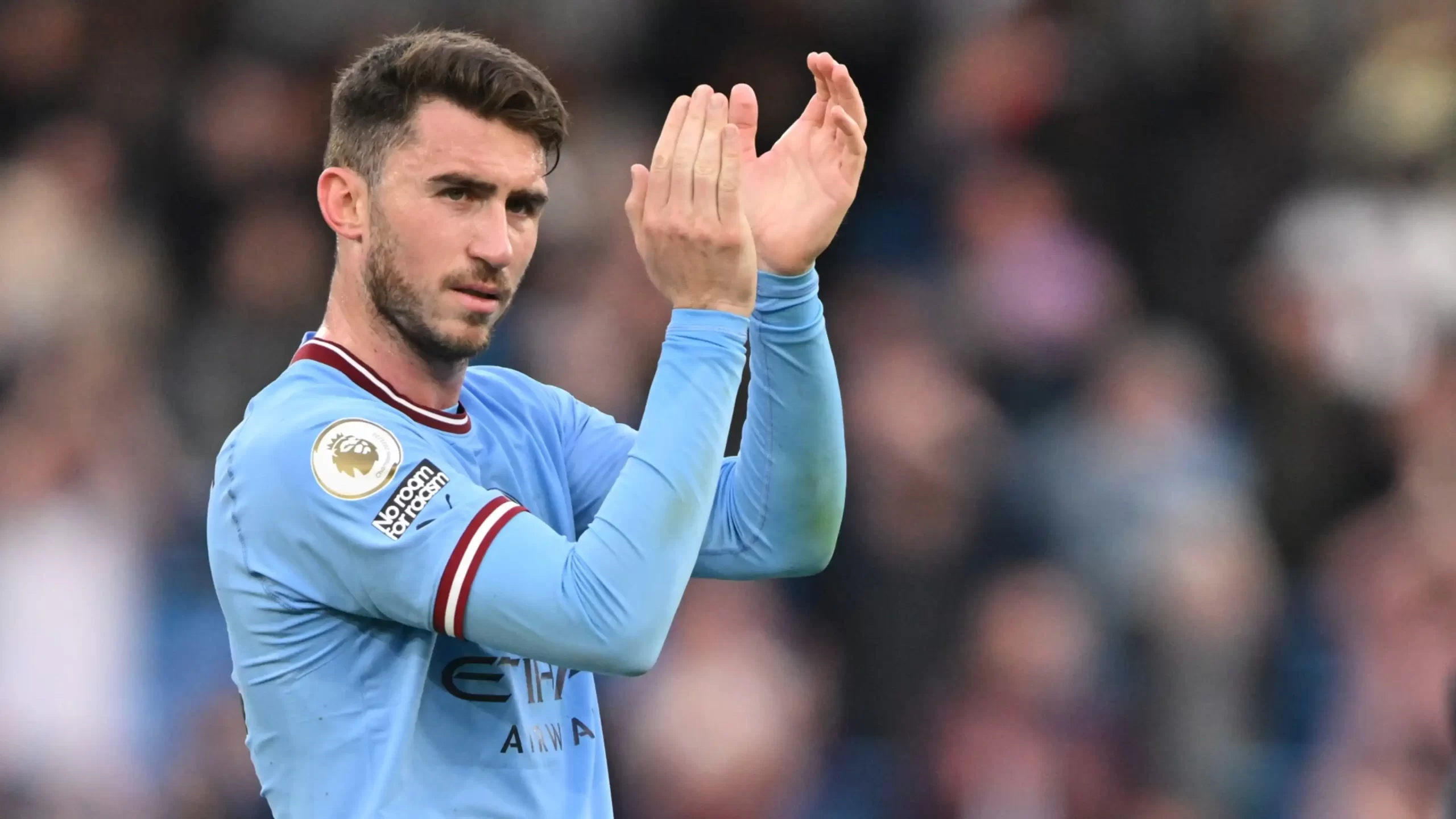 Where was Aymeric Laporte born? Where does Aymeric Laporte live?