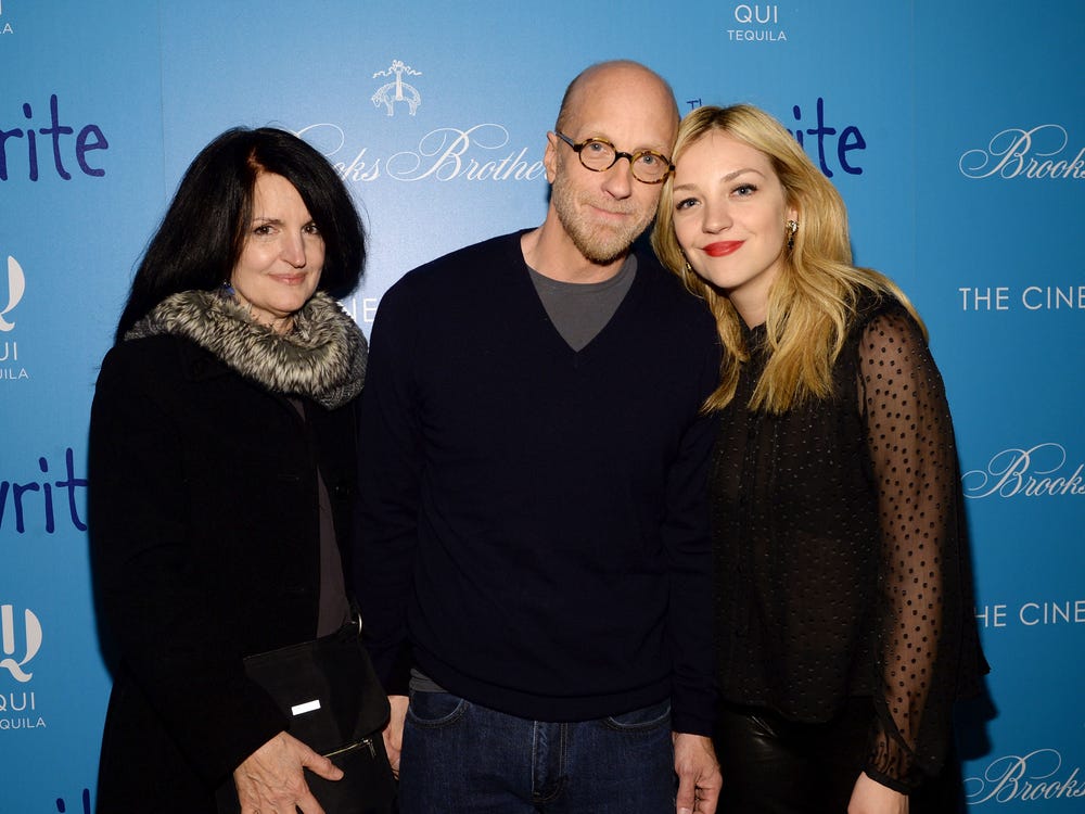Does Chris Elliott have a daughter? Where did Chris Elliott go to college?