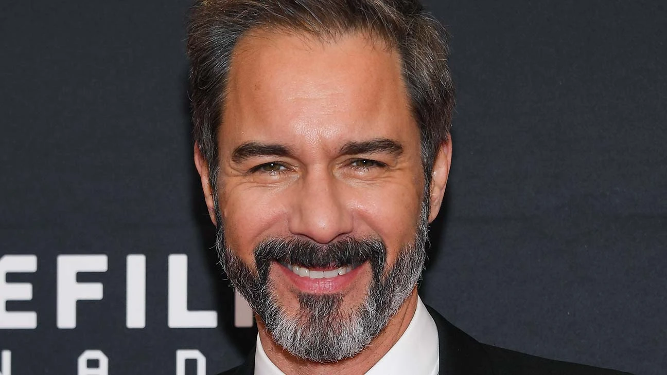 Eric McCormack Age, Height, Movies and TV Shows, Education, Young, Family