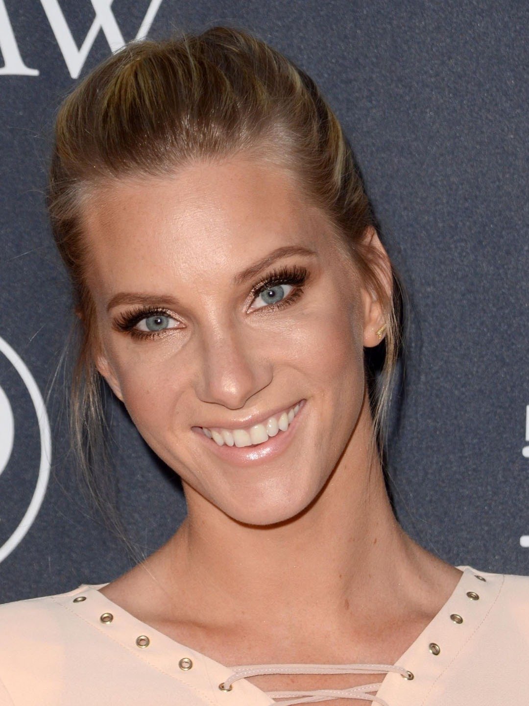 Was Heather Morris a backup dancer for Beyoncé? Where did Heather Morris learn to dance?