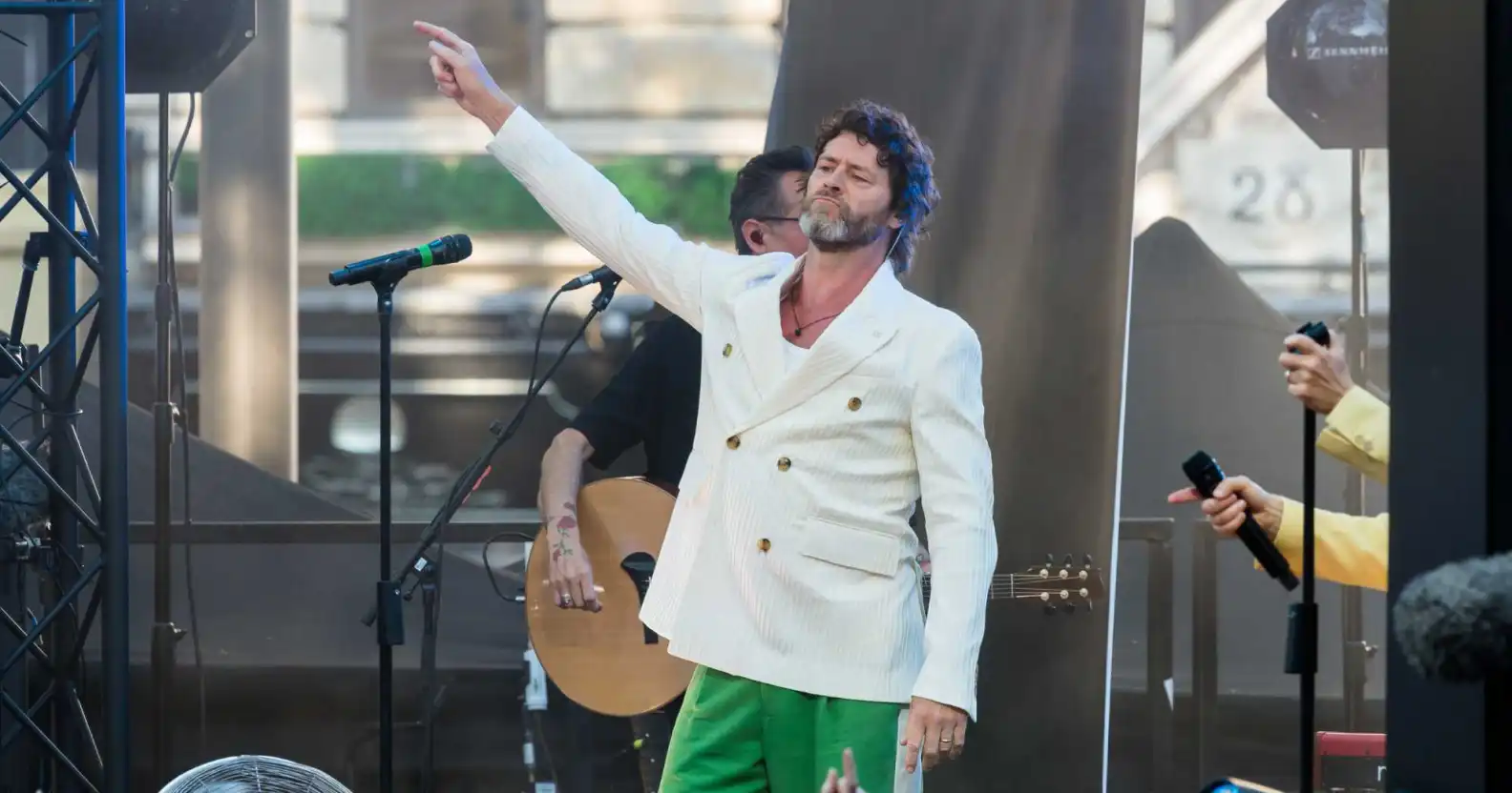 What did Howard Donald do?