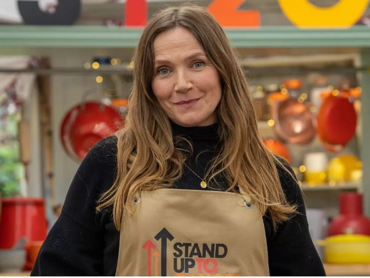 Jessica Hynes Age, Height, Movies and TV Shows, Education, Family