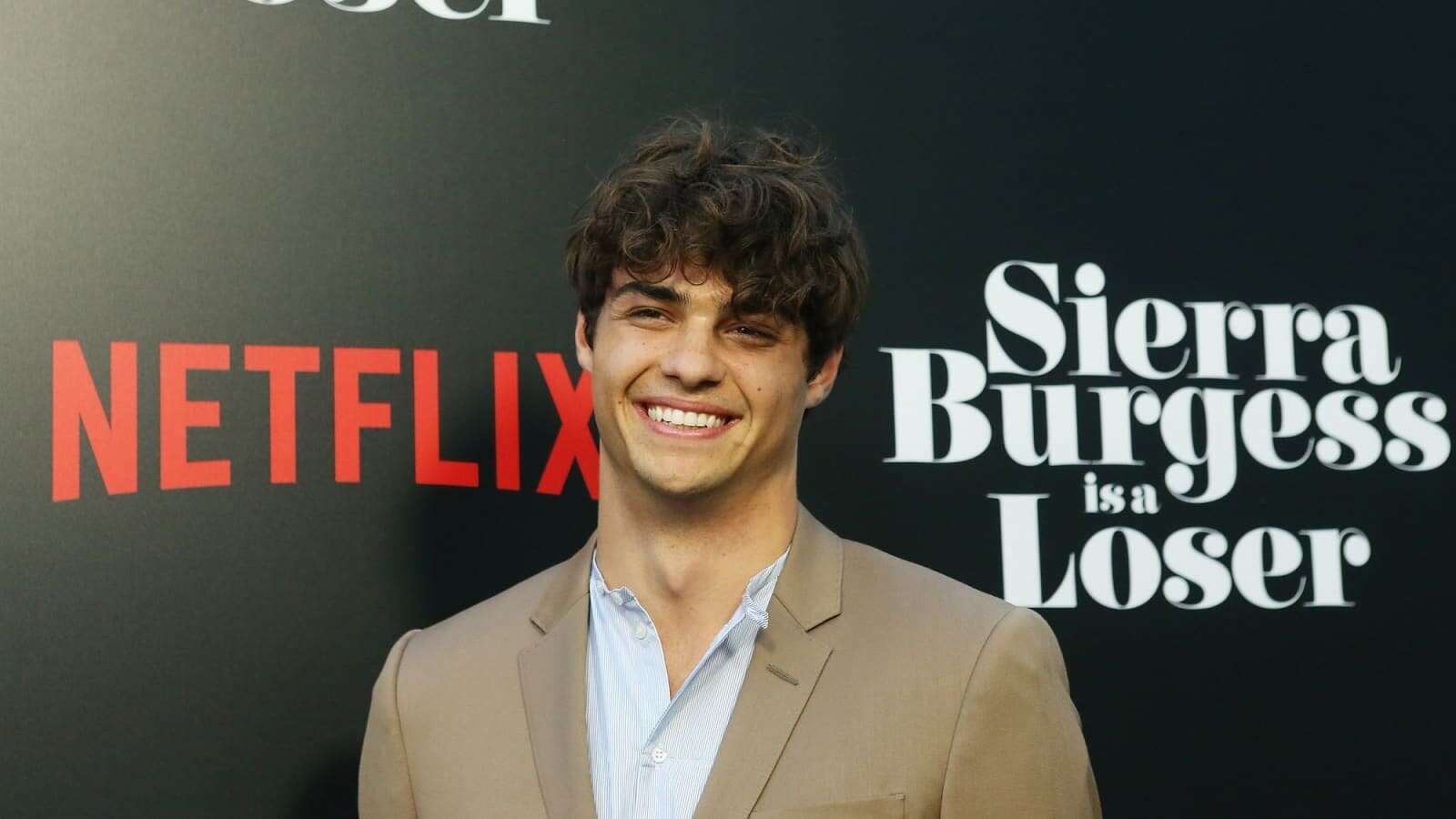 Who is Noah Centineo crush? Does Noah Centineo like Selena Gomez?