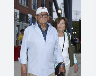 Meredith Lynn Auld: Who is Tom Brokaw‘s wife?