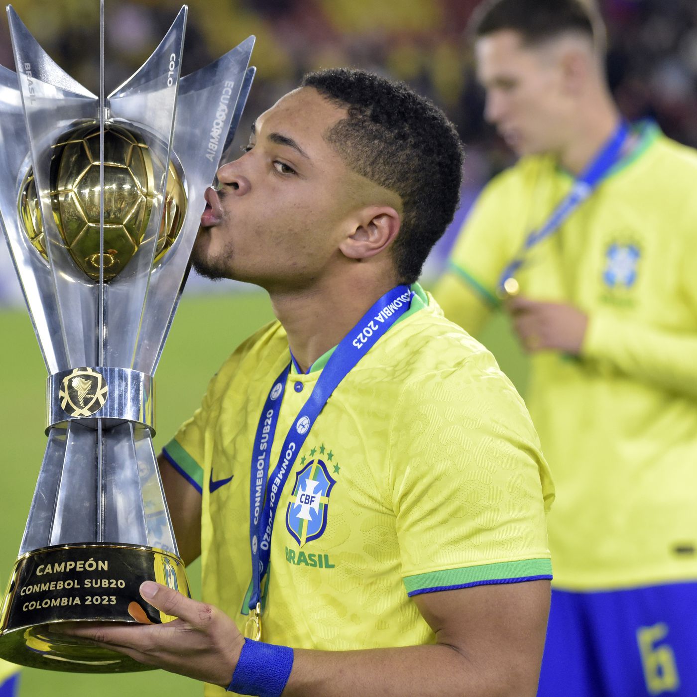 Vitor Roque Age, Transfer News, FIFA 23 Rating, Current Team, Position