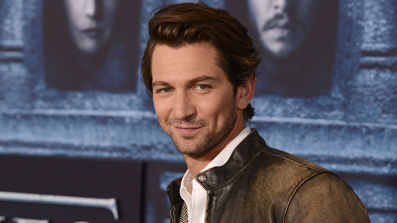 Michiel Huisman Movies and TV Shows, Instagram, Nominations