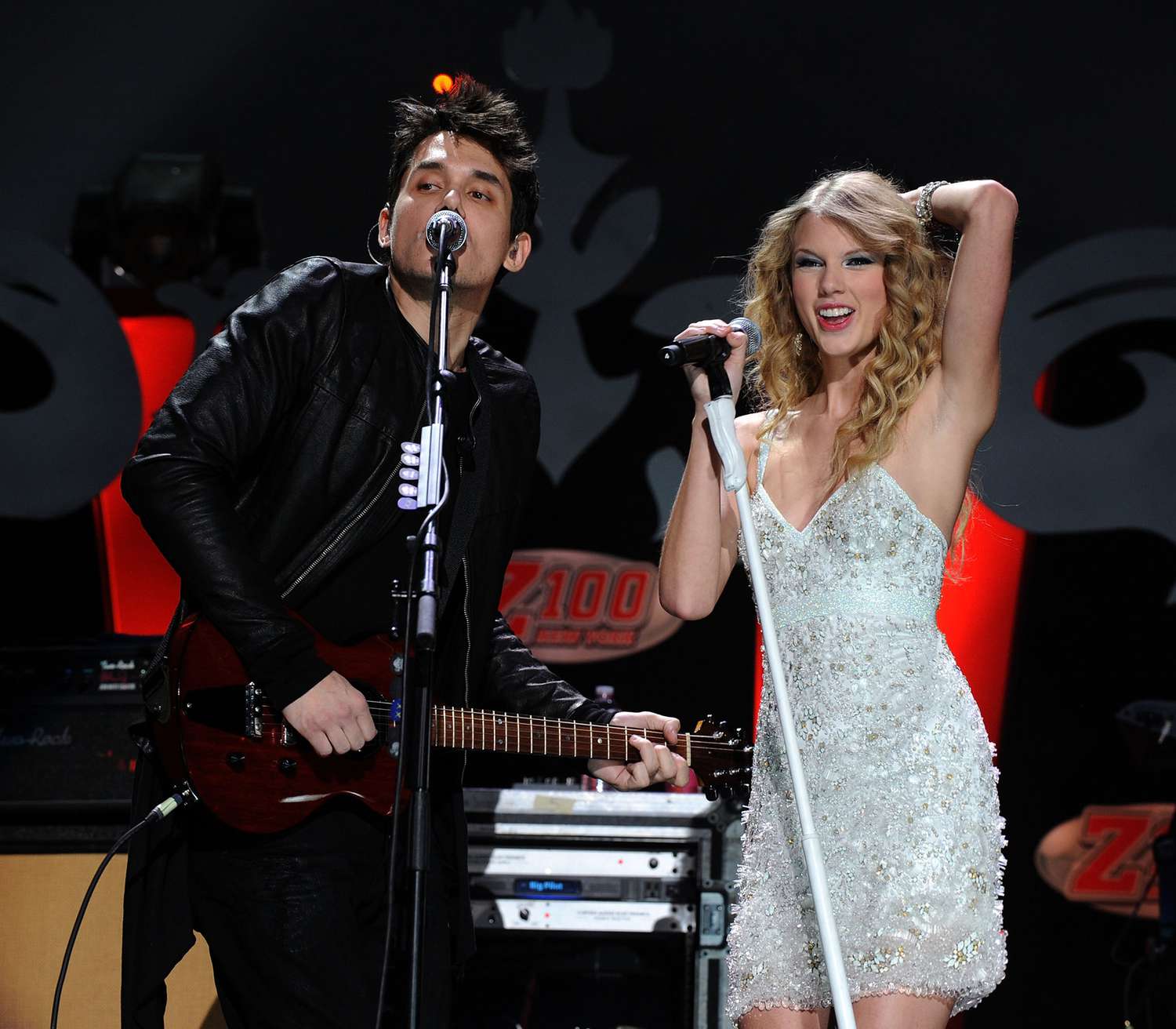 When did Taylor Swift date John Mayer?