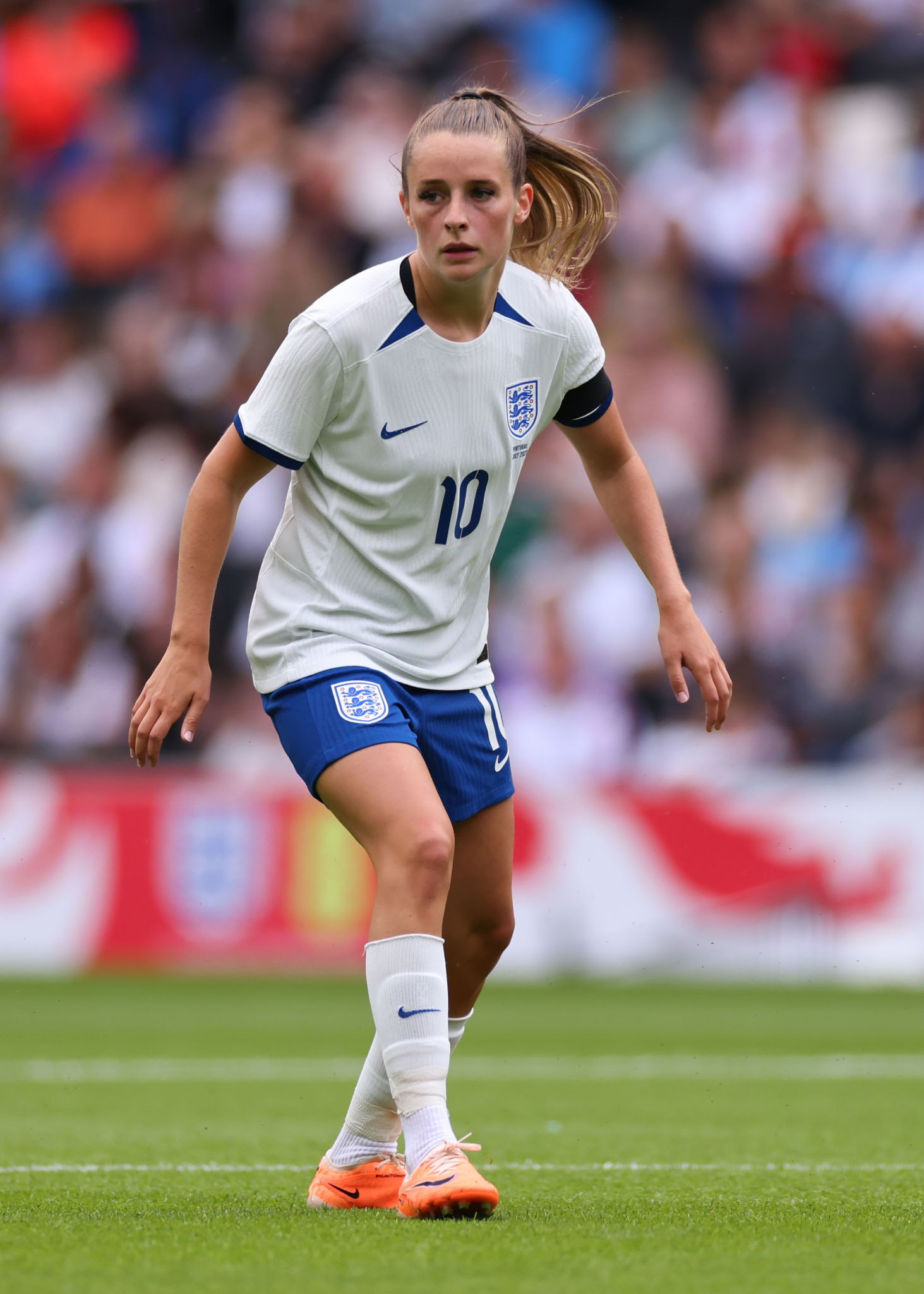 How many goals has Ella Toone scored for Man United? Did Ella Toone play for Man City?