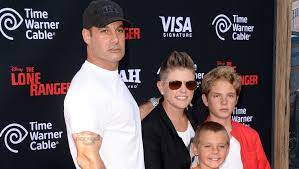 Natalie Maines Children: Meet Jackson Slade Pasdar and Beckett Finn Pasdar