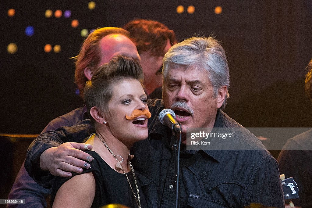 Natalie Maines Parents: Who are Lloyd Maines and Tina May Maines?