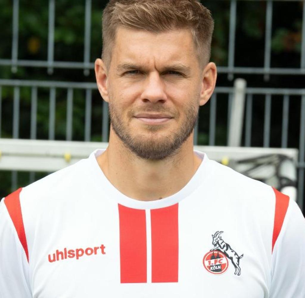 How good is Simon Terodde? How long has Simon Terodde played?