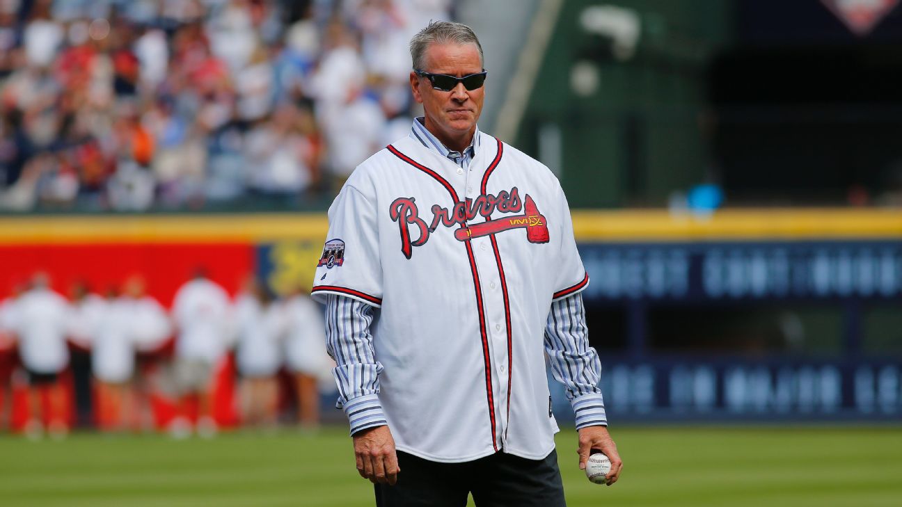 Tom Glavine Stats, Hall of Fame, Cy Young Awards, Height, Age