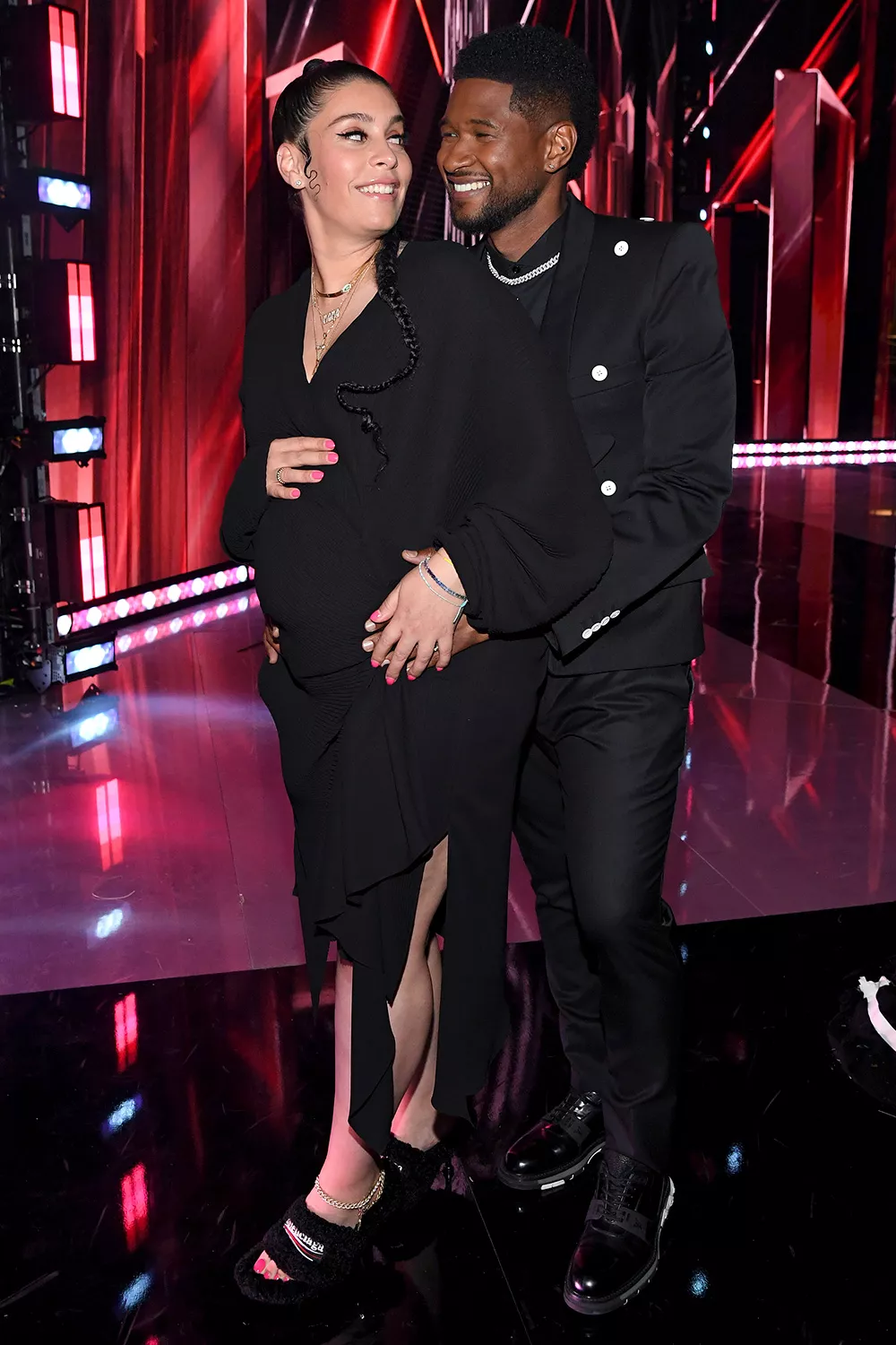 Usher Partner: Meet his Girlfriend Jenn Goicoechea