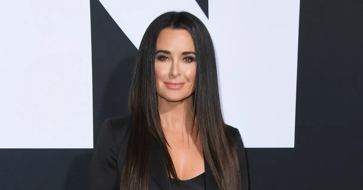Kyle Richards Age, Movies and tv shows, Books, Weight loss, Instagram