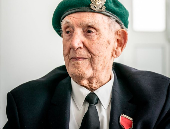 Léon Gautier: France’s last surviving D-day veteran dies at 100