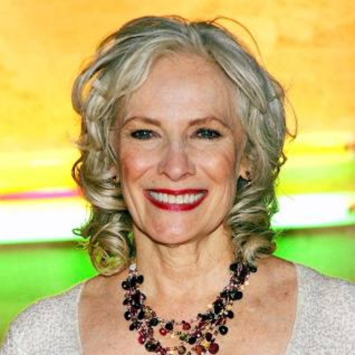 Betty Buckley parents: Meet Ernest Lynn Buckley & Betty Bob