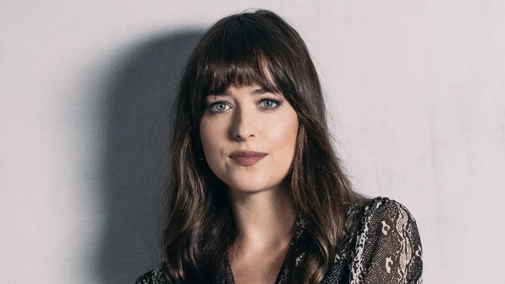 Is Dakota Johnson related to Melanie Griffith?