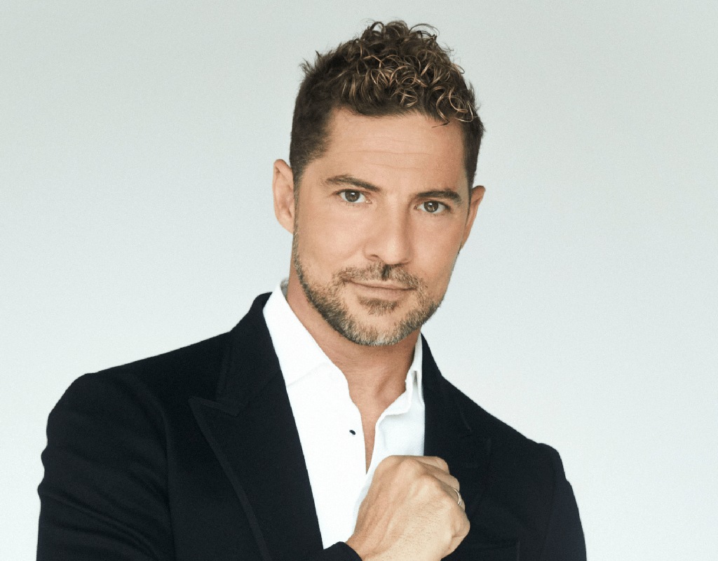 Where does David Bisbal live now? When did David Bisbal get married?