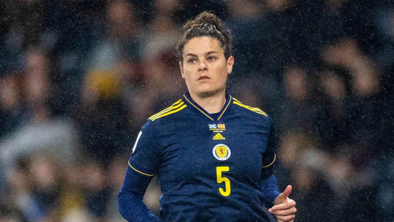 Does Jen Beattie play for England? Is Jen Beattie leaving Arsenal?