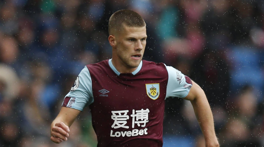 Jóhann Berg Gudmundsson FIFA 23 Rating, Instagram, Current Team, Position, Age, Nationality