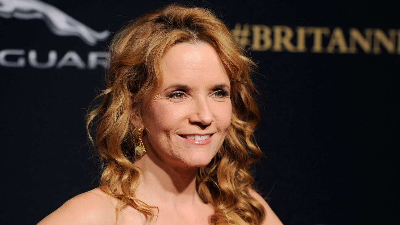 Shannon Thompson Katona, Coleen Goodrich, Barry Thompson, and Andrew Thompson: Who are Lea Thompson’s siblings?