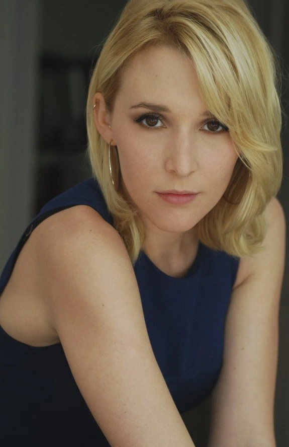 Who is Lea Thompson‘s daughter Madelyn Deutch?