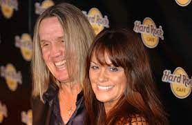 Rebecca McBrain: Who is Nicko McBrain‘s wife?